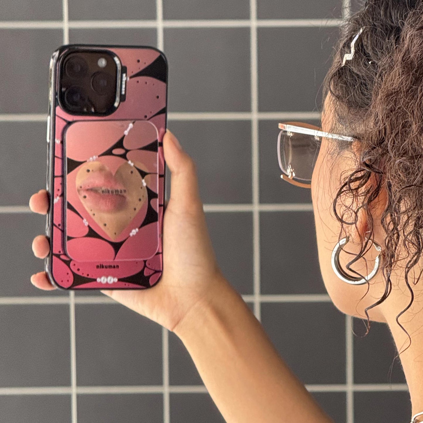 Pink Symbiote Snap Mirror MagSafe Cardholder Stand