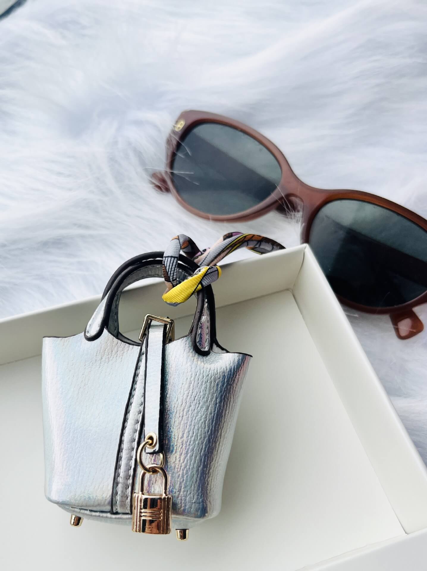 Petite Tote Charm — Luxury Elegant Fashion Multi-Functional Accessory