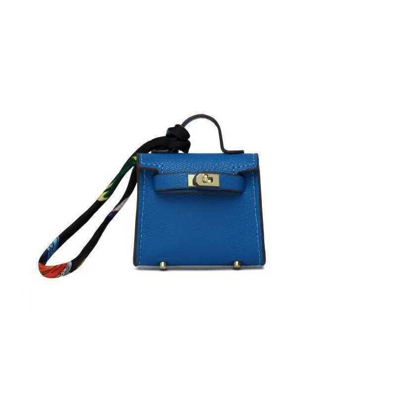 Petite Luxe Charm Bag – Trendy Everyday Luxury Multi-Functional Accessory