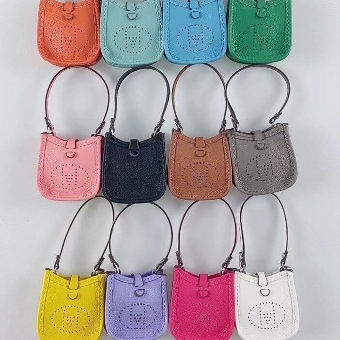 Atelier Charm Pouch — Elegant Everyday Fashion Multi-Functional Charm