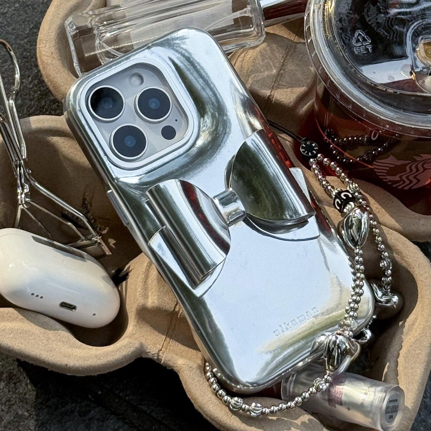 【Limited Edition】Drama Bow - Handcraft Glossy Puffer Phone Case