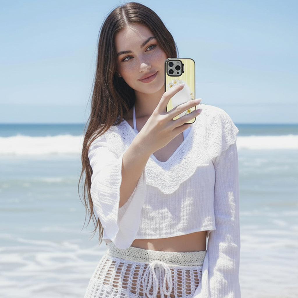 Mirror Hibiscus Phone Case MagSafe Compatible